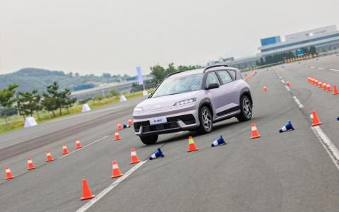 动态体验北京现代EO（ELEXIO）：好开又好坐的家用纯电SUV