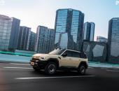 猛士M817上市,开辟智能越野新赛道