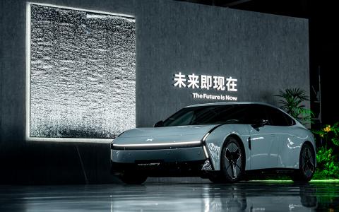 挑战小米和特斯拉，全新小鹏P7上市售21.98万元起