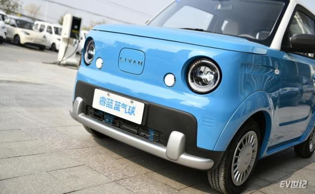 26124612d423225f582010.jpg 3.JPG