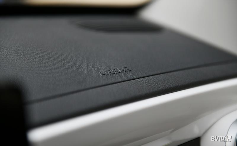 2612481600ce16d7fb4315.jpg 18.JPG