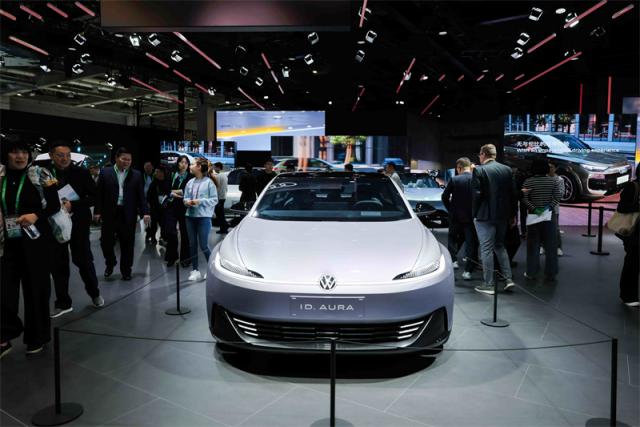 新闻配图5-大众汽车品牌ID. AURA.jpg