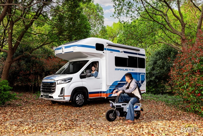 13173303f2ea5b089f7338.jpg 5-【基于新途远界打造的“超混智能房车”】_调整大小.jpg