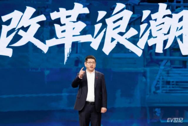 182226033b3a8962128289.png 【主新闻稿】中国五菱第二届致敬奋斗者大会3002.png