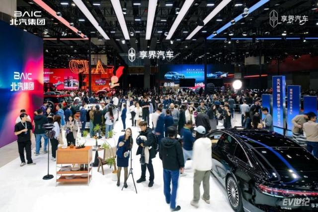 22133536301ef2382f7814.jpg ZM01019.jpg