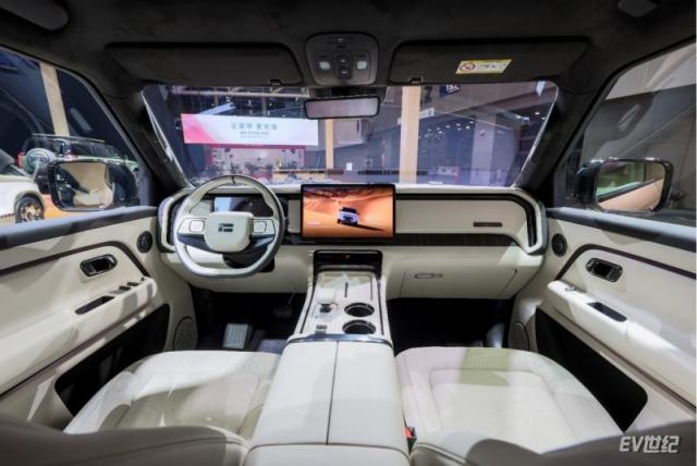 22201219cf8067b20b8933.png 【新闻稿】“让豪华,更丝滑” 全球新旗舰极石ADAMAS亮相广州车展327.png