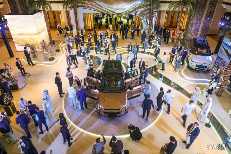 【新闻稿】“让豪华，更丝滑” 全球新旗舰极石ADAMAS亮相广州车展1322.png