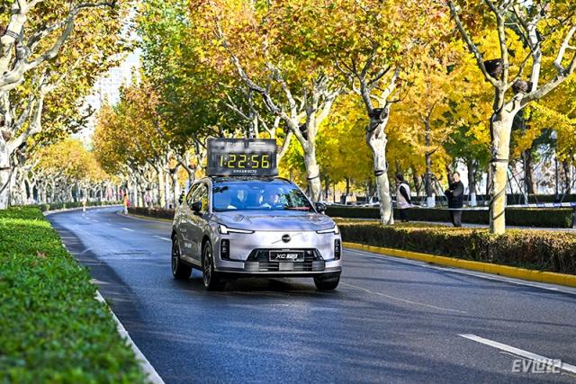 0211261944fea4398d5622.jpg 1.jpg