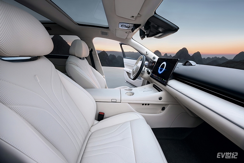 0810232902993cf4e19868.jpg image003.jpg