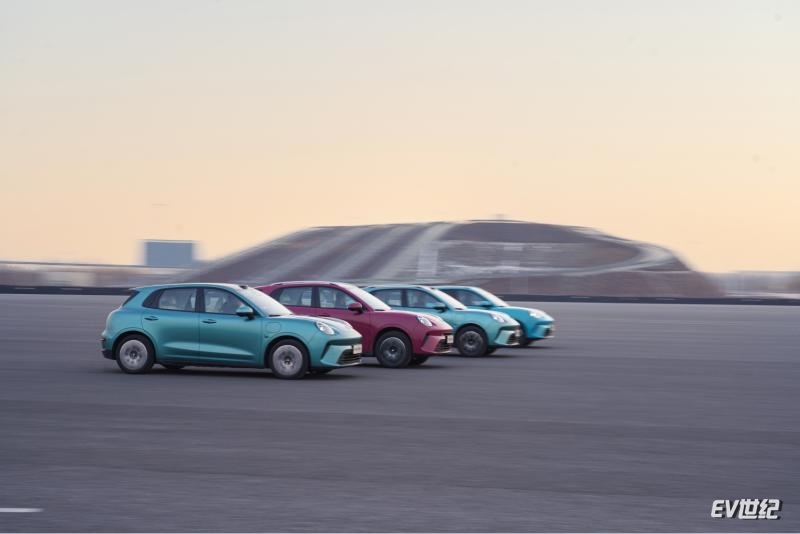 162315033f5c5b66b26362.png 4.png