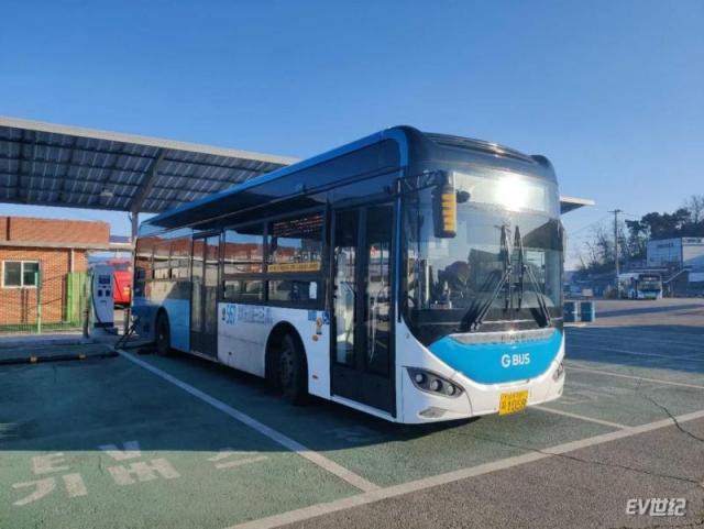 29174524b0f78d11d47998.jpg image001.jpg