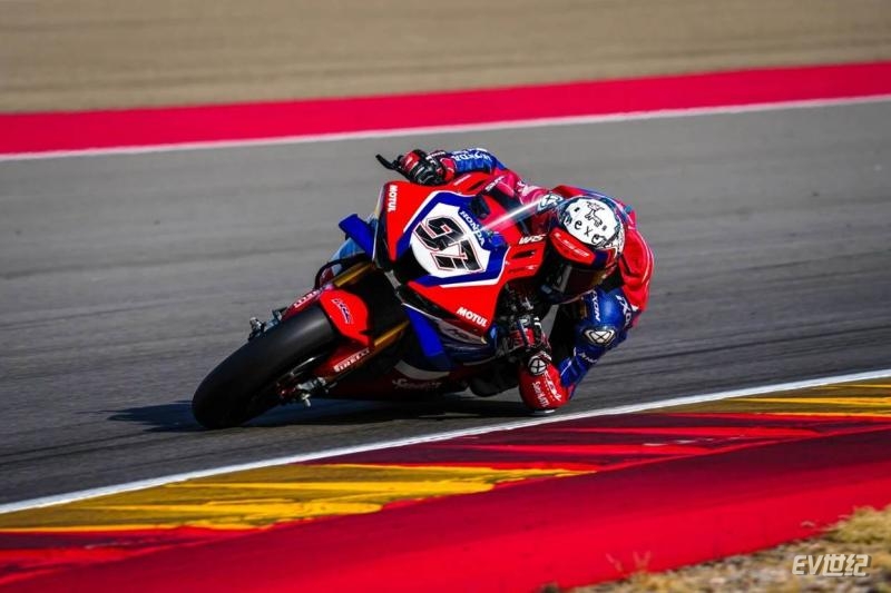 15151249b90d7e66d86950.jpg image006.jpg