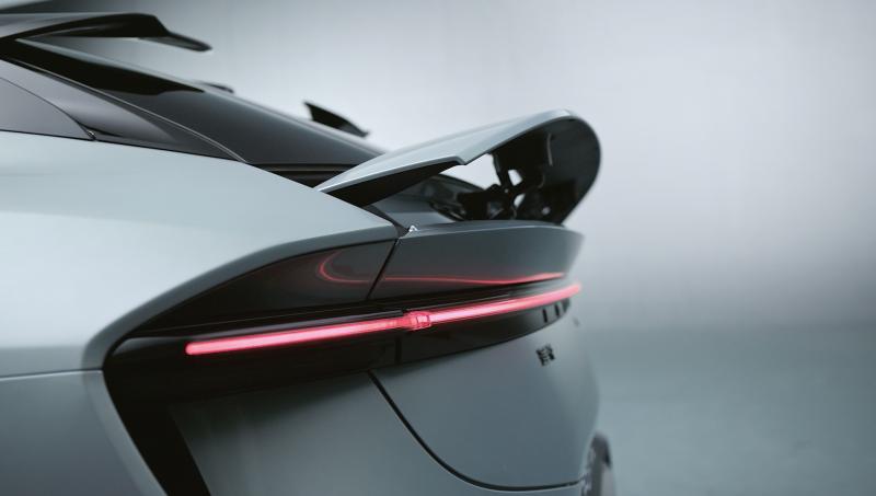 29215826b4a1571f676720.png 4、全新莲花For+Me+可调节主动尾翼.png