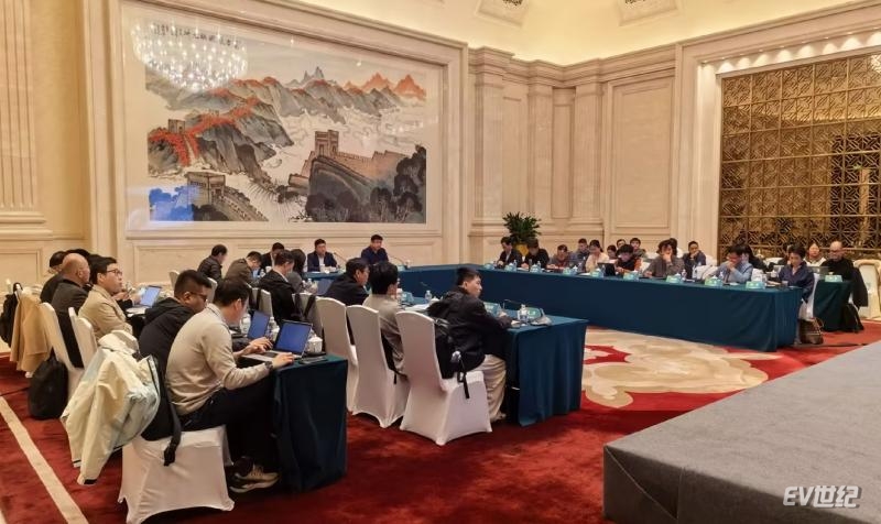 3015444421f6956e080207.jpg 2026智慧补能产业生态大会成功举办-新闻照片-02.jpg