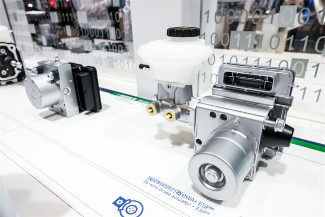06 博世液压线控制动执行器BWA+ESP®解决方案.jpg